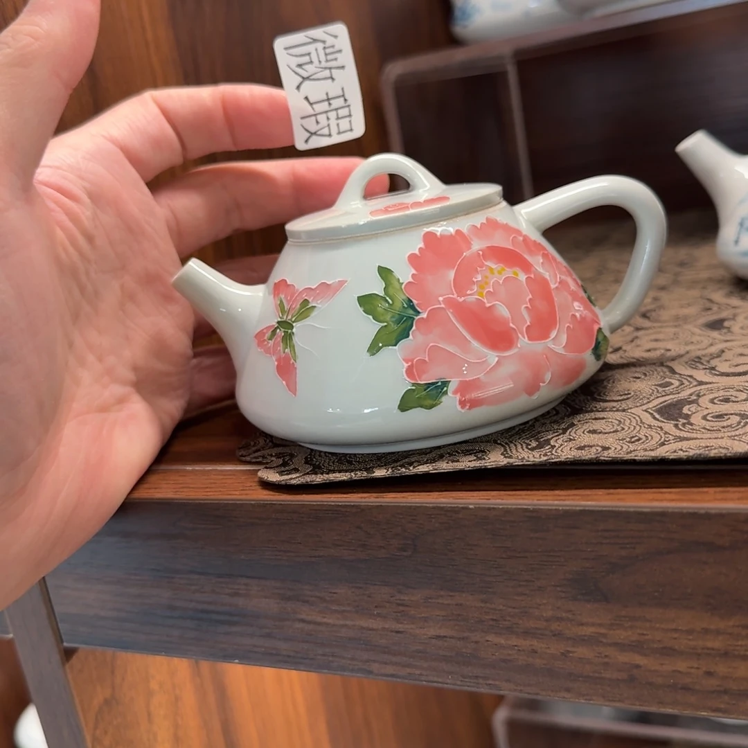 釉下手绘茶具微瑕