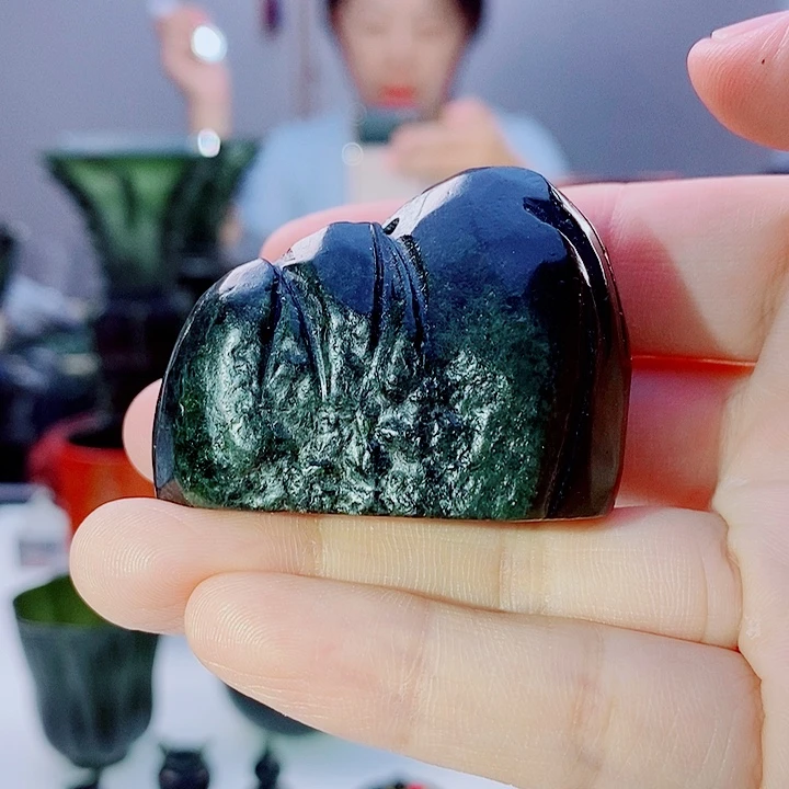 和田玉（青玉）未镶嵌把件