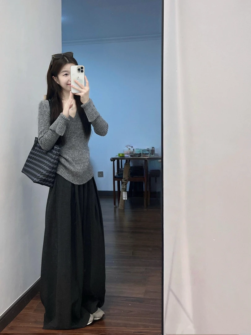 【极简素描】时尚气质韩系ins风高级感灰色针织上衣减龄黑色西装裤