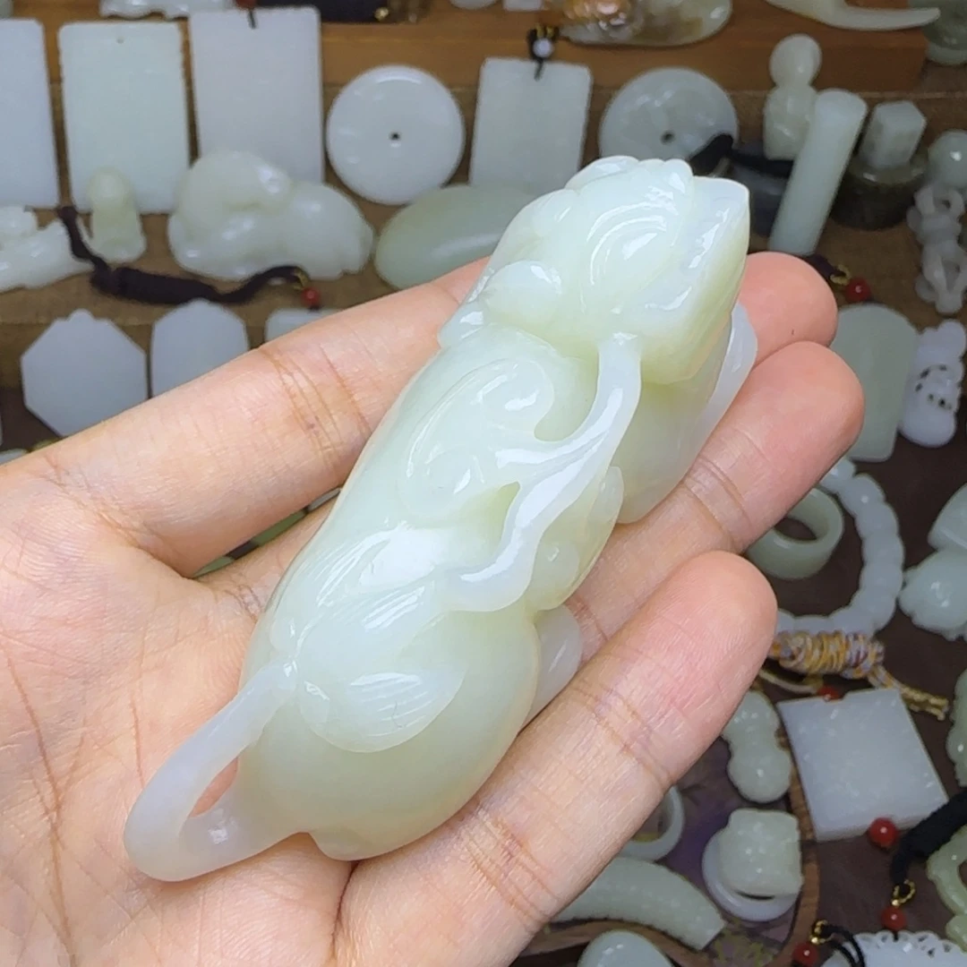 未镶嵌和田玉挂件