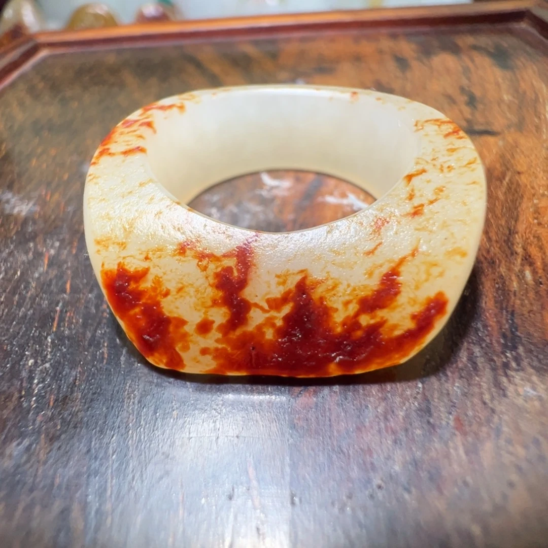 未镶嵌戒指和田玉