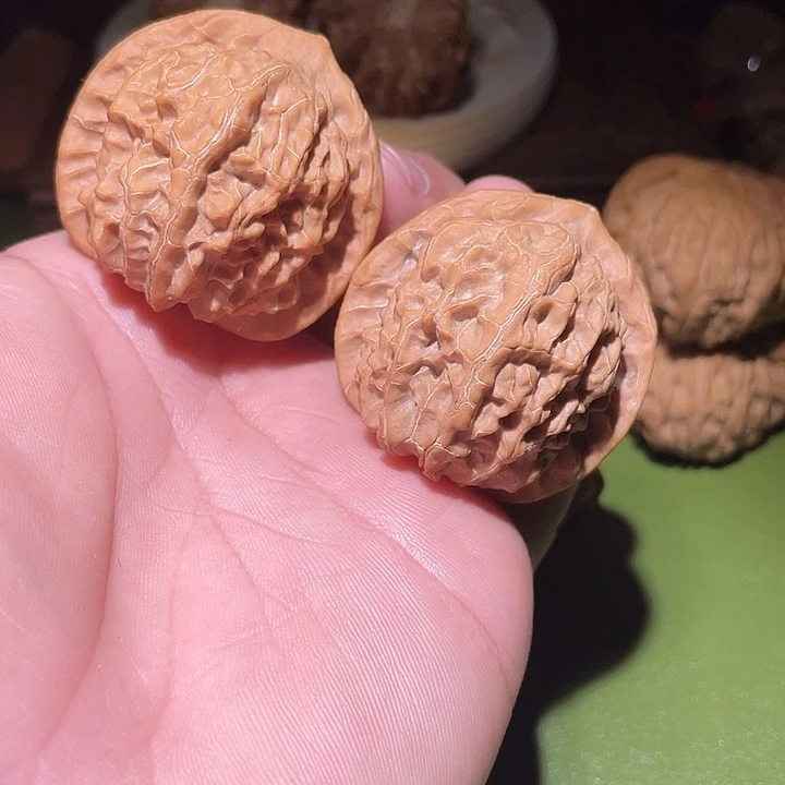 橄榄核手串/手链43压手47.7克金麒麟核桃核桃