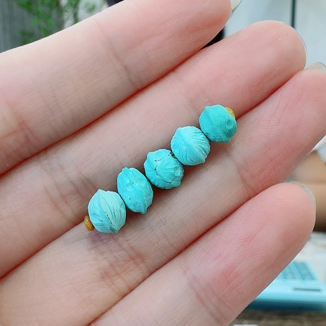 未镶嵌绿松石珠宝奇石