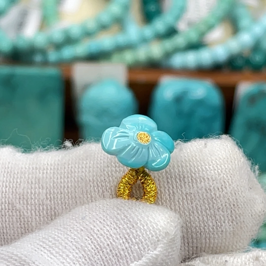 绿松石未镶嵌挂件