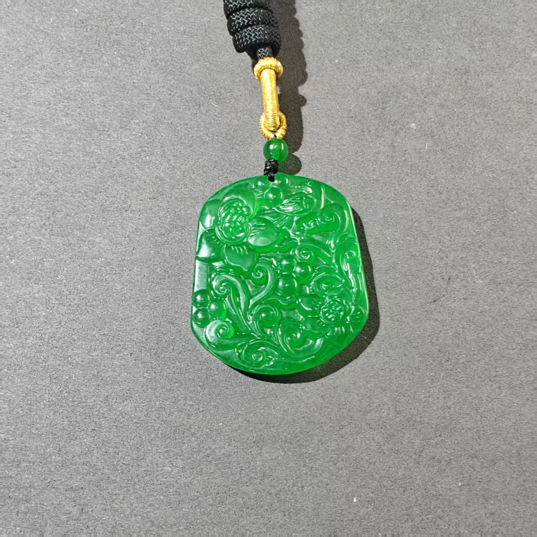 金玉满堂珠宝-时尚简约-古风气质-满绿精美吊坠