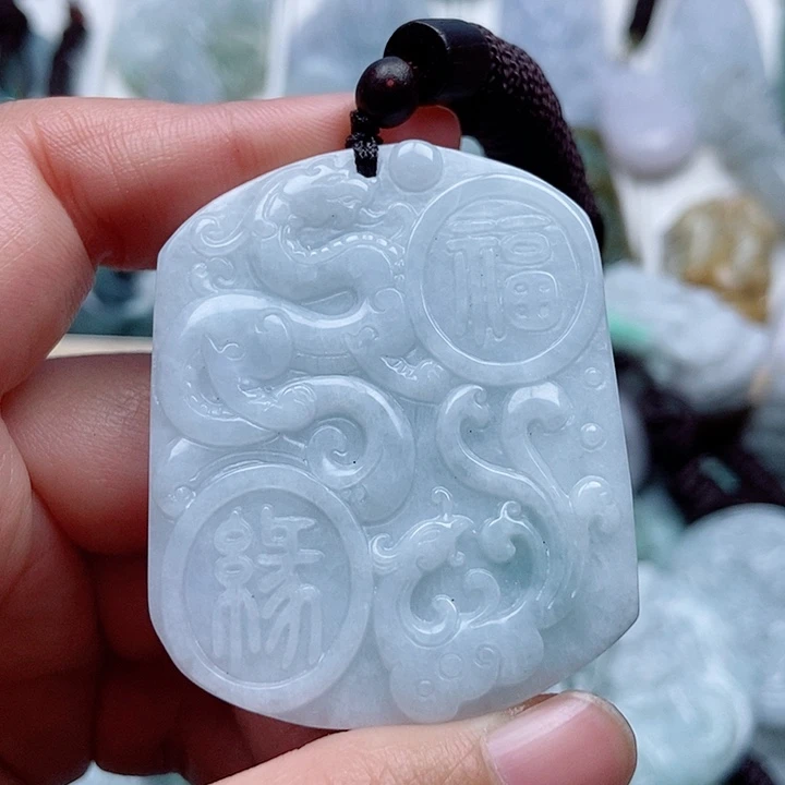 翡翠吊坠(不含链)未镶嵌翡翠