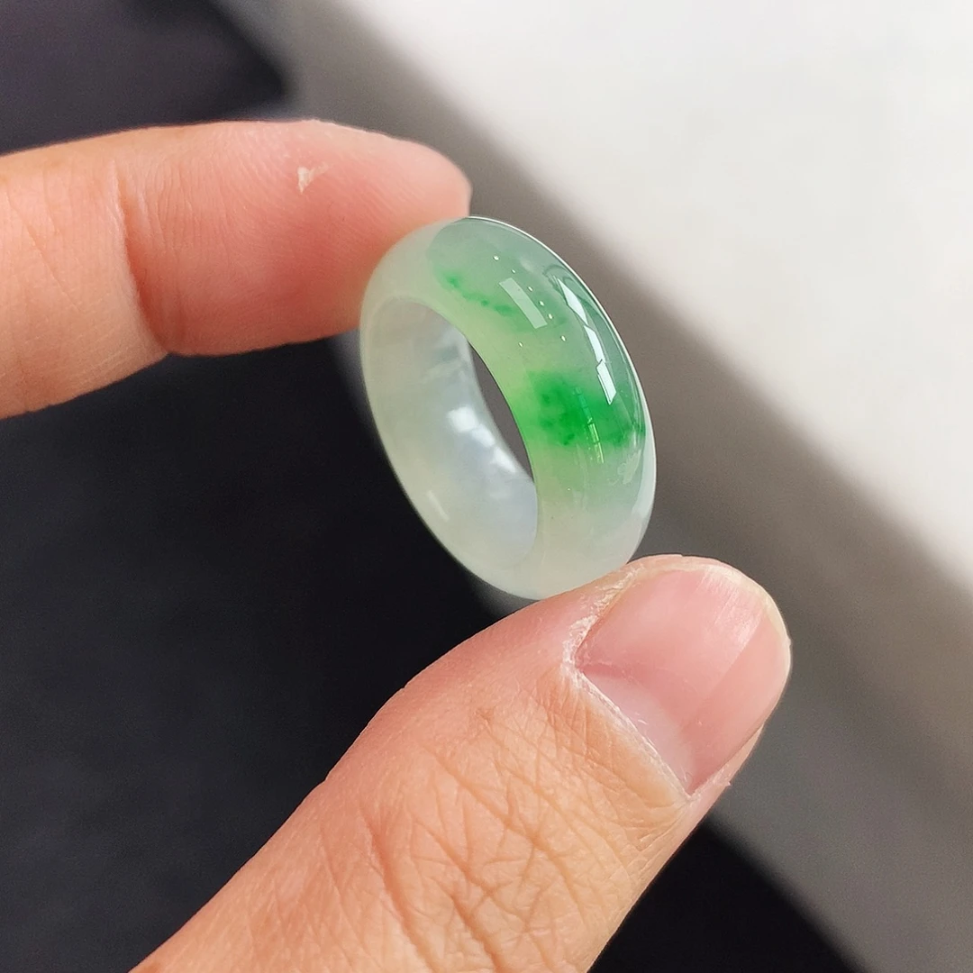翡翠未镶嵌戒指12号