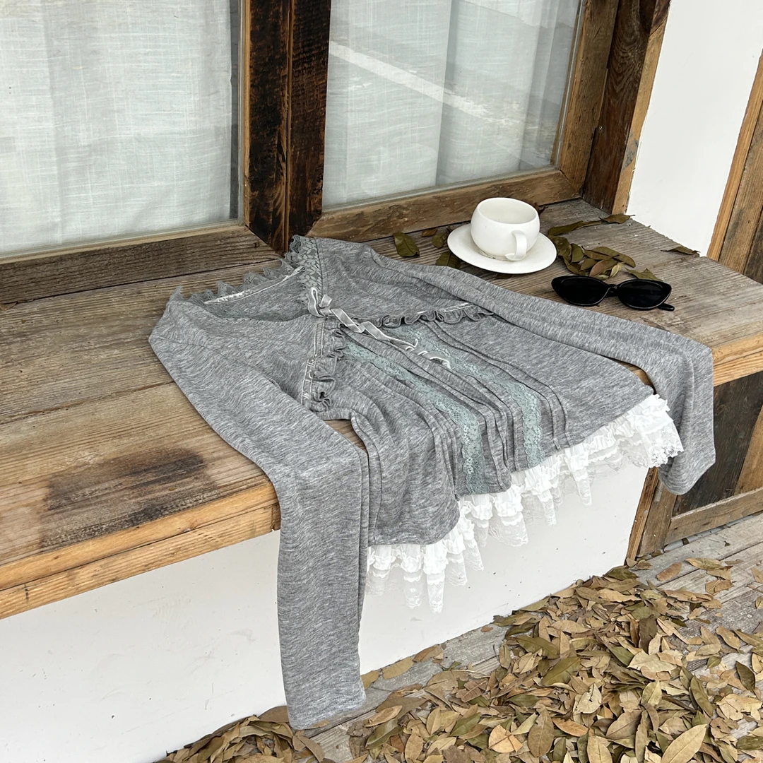 赵小小【怦然心动】9166 v领蕾丝拼接系带修身长袖韩版短款打底上衣