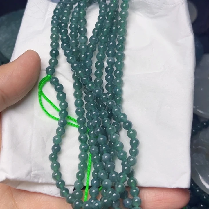 翡翠未镶嵌颈饰挂件