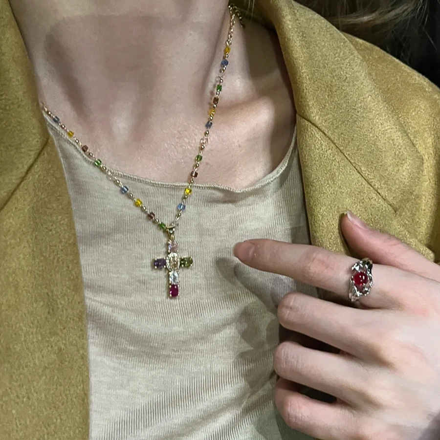 HH欧美镶钻彩色十字架吊坠轻奢锁骨链甜美个性项链高级感项饰