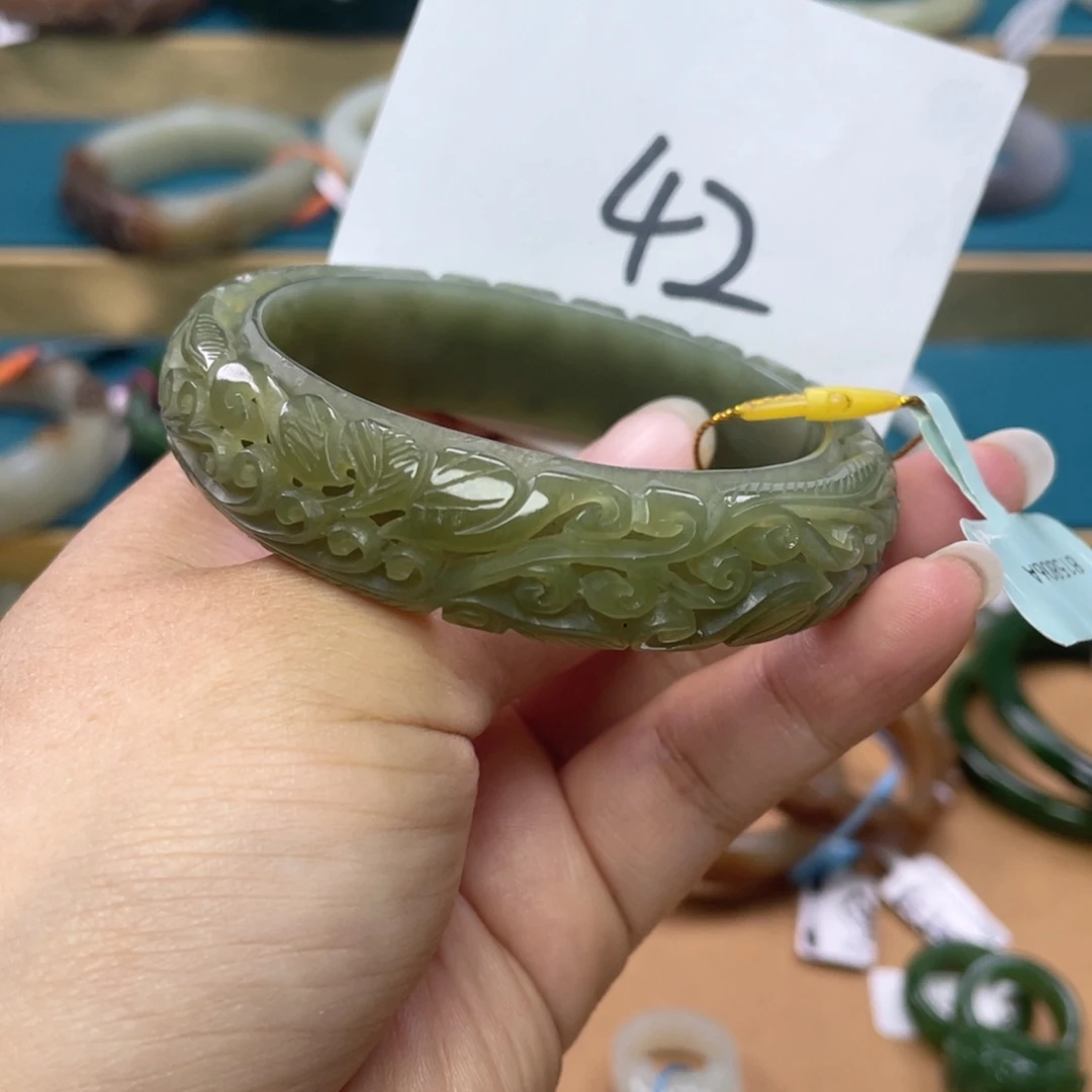 未镶嵌手镯和田玉圈口57