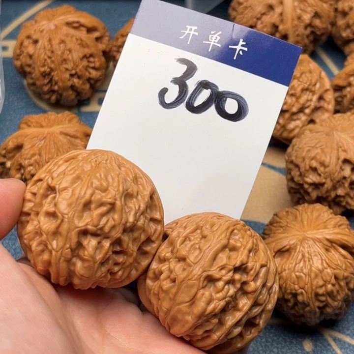 文玩核桃吊坠鸡心 42精修 300