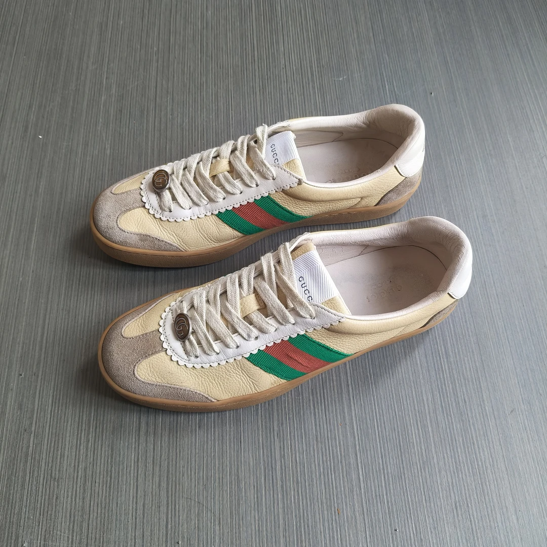 95新 GUCCI/古驰 39.5码/浅棕德训鞋珐琅大logo 低帮休闲板鞋