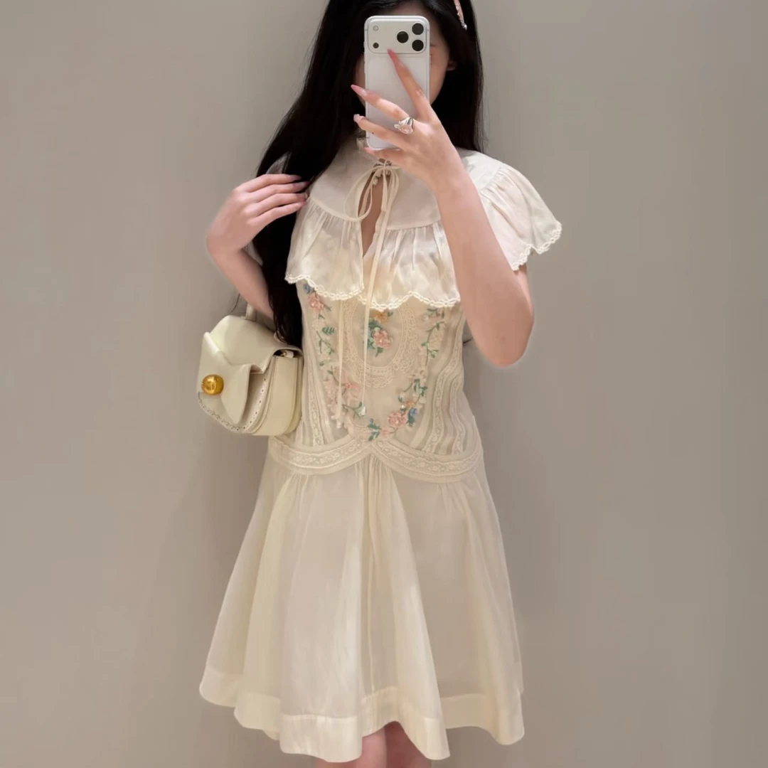 顶【六的顶版】(爱神花园)26夏季新款天丝棉小高定斗篷式刺绣连衣裙
