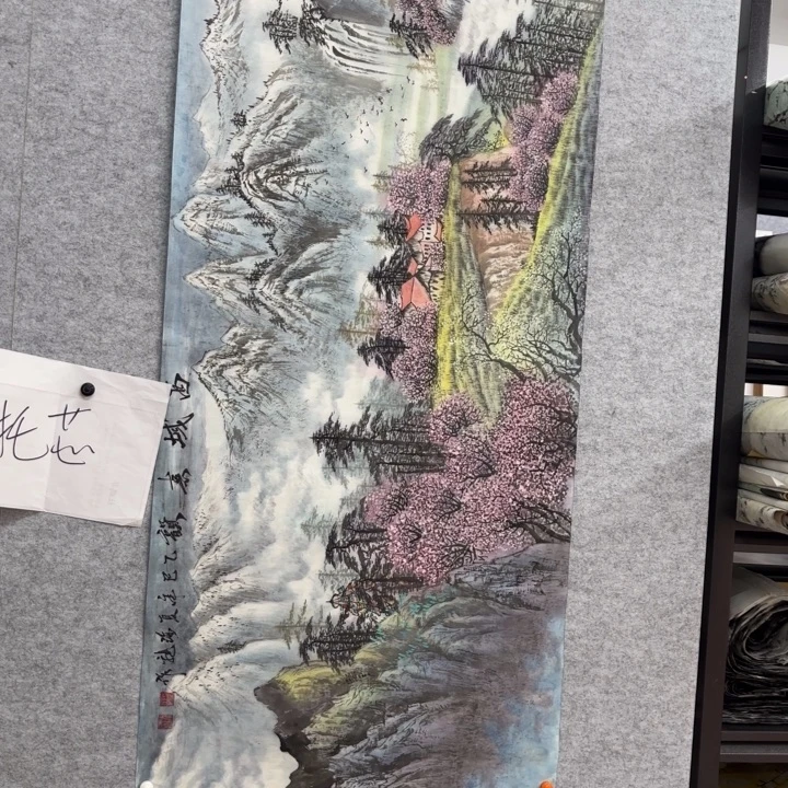 国画花鸟等图案和造型各有