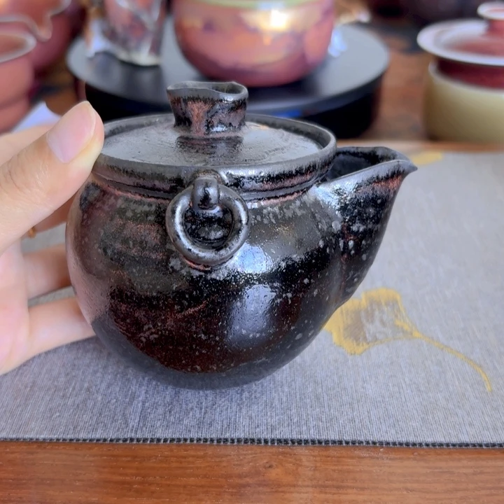 609黑砂传统工艺宝瓶