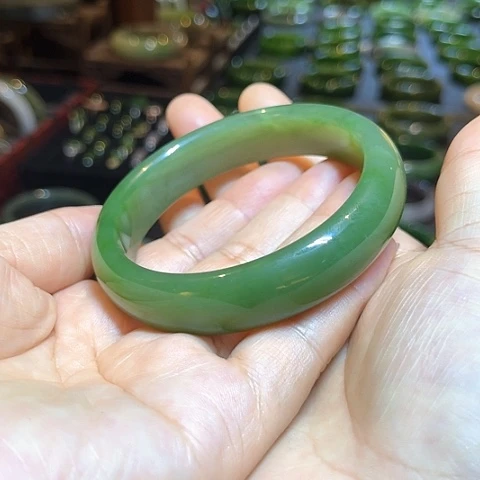 和田玉（碧玉）手镯未镶嵌