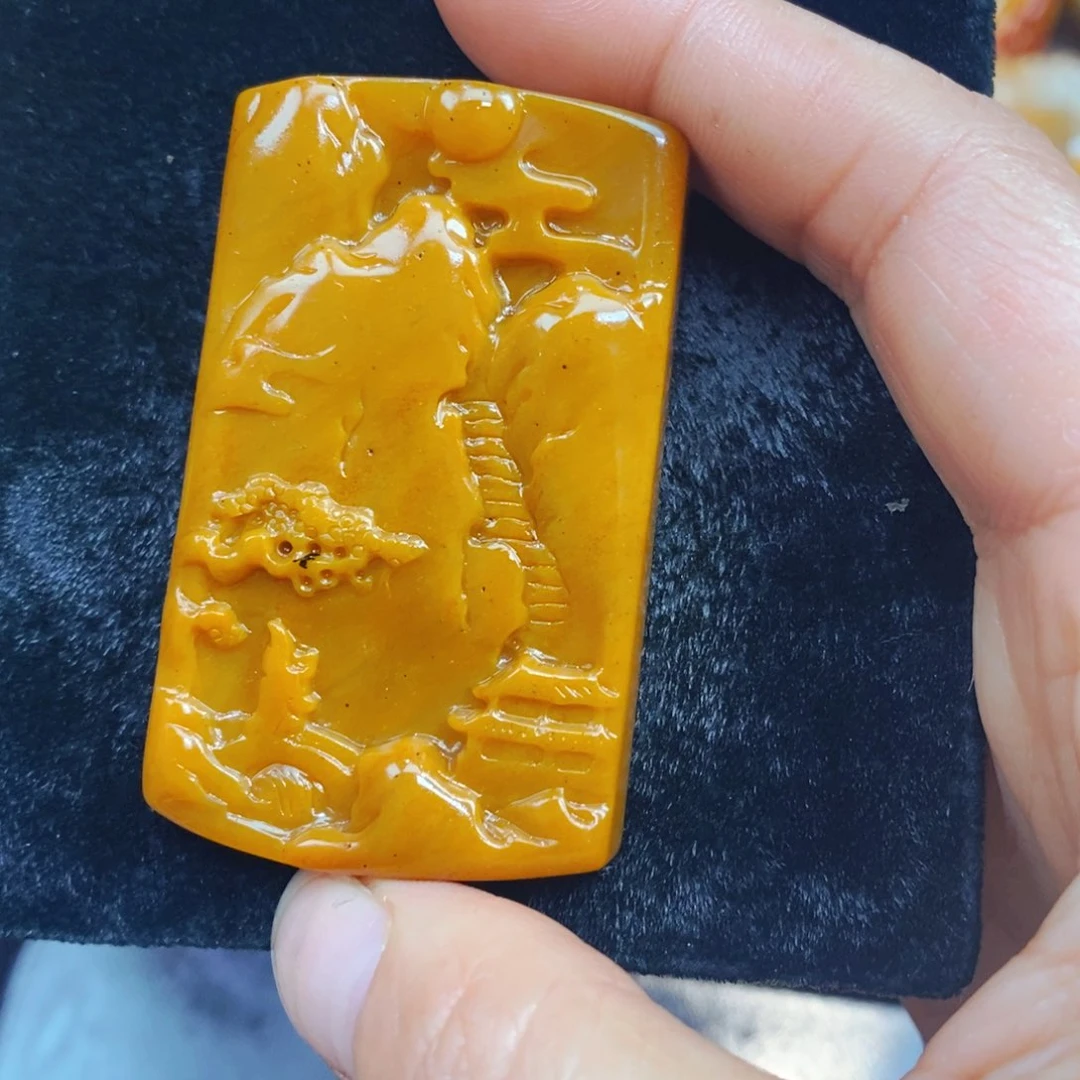 未镶嵌石英质玉（黄龙玉）吊坠(不含链)