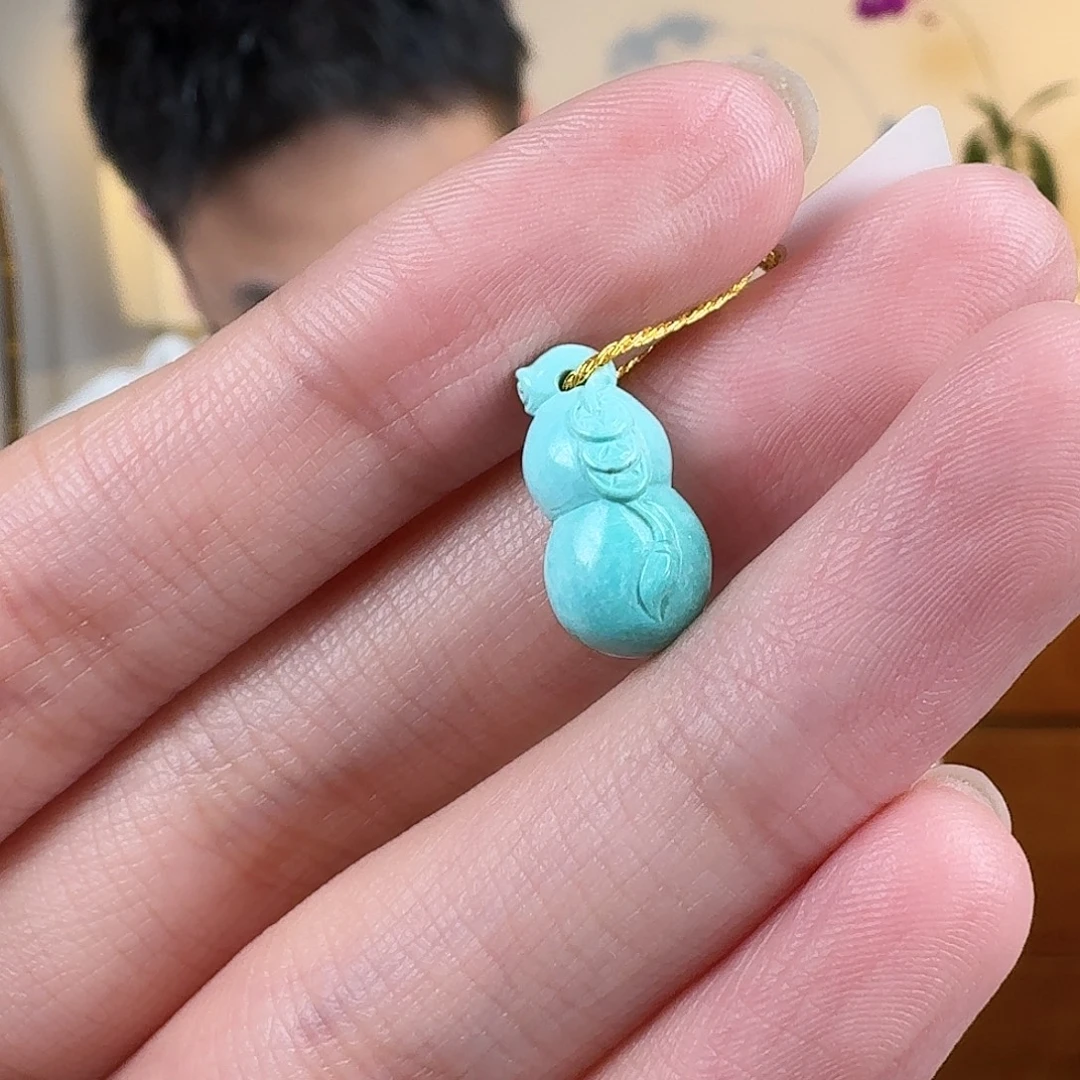 绿松石未镶嵌挂件