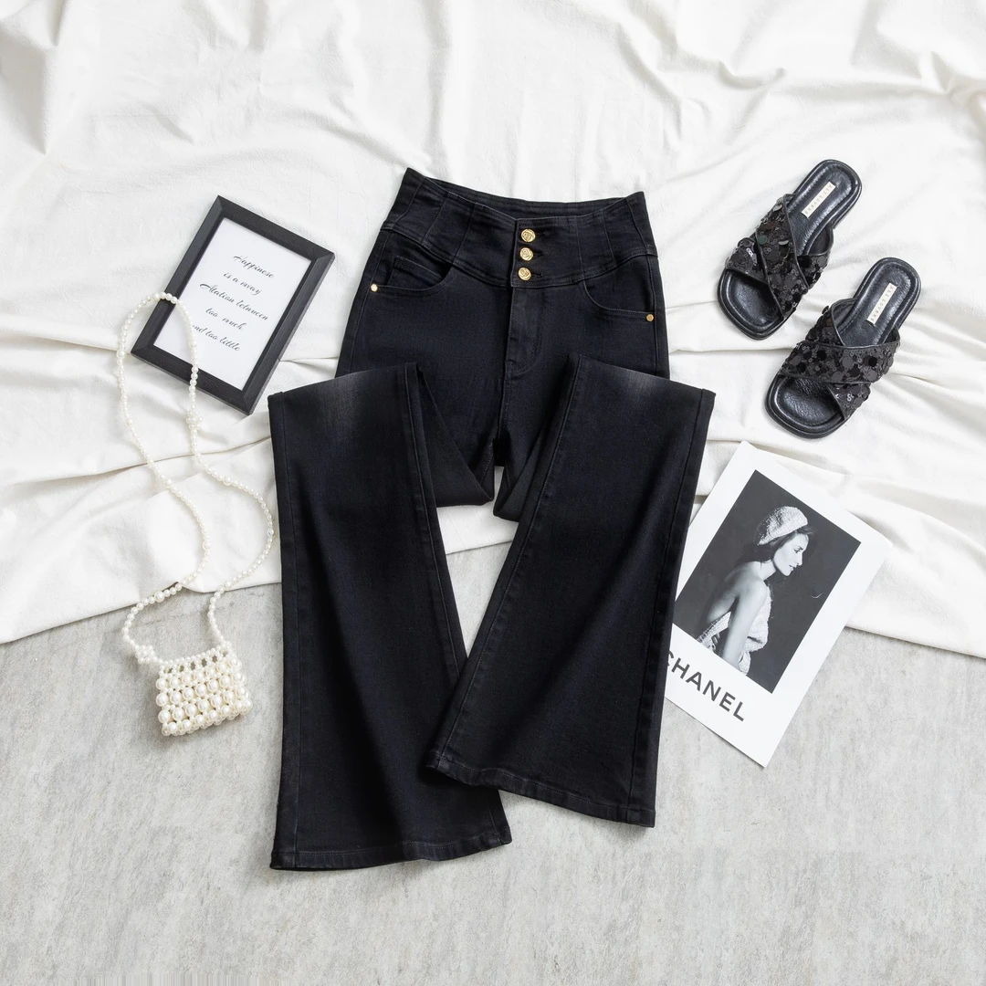 格雷黑三粒扣高腰微喇叭牛仔裤女2025秋冬新款显瘦百搭修身牛仔裤