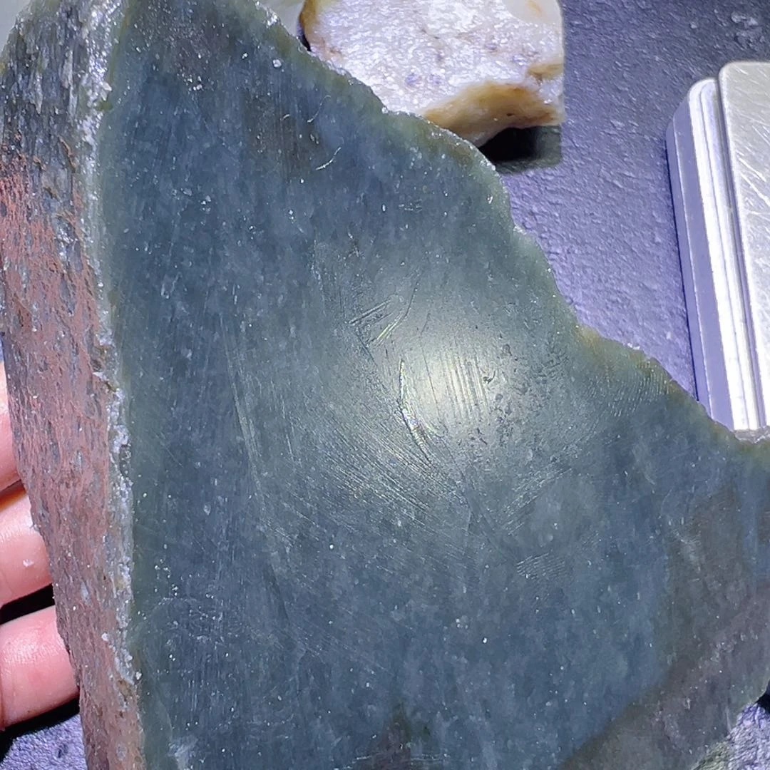 和田玉未镶嵌珠宝半成品