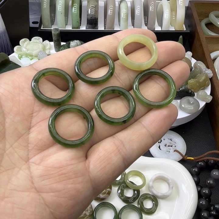 和田玉（碧玉）未镶嵌戒指碧玉戒圈