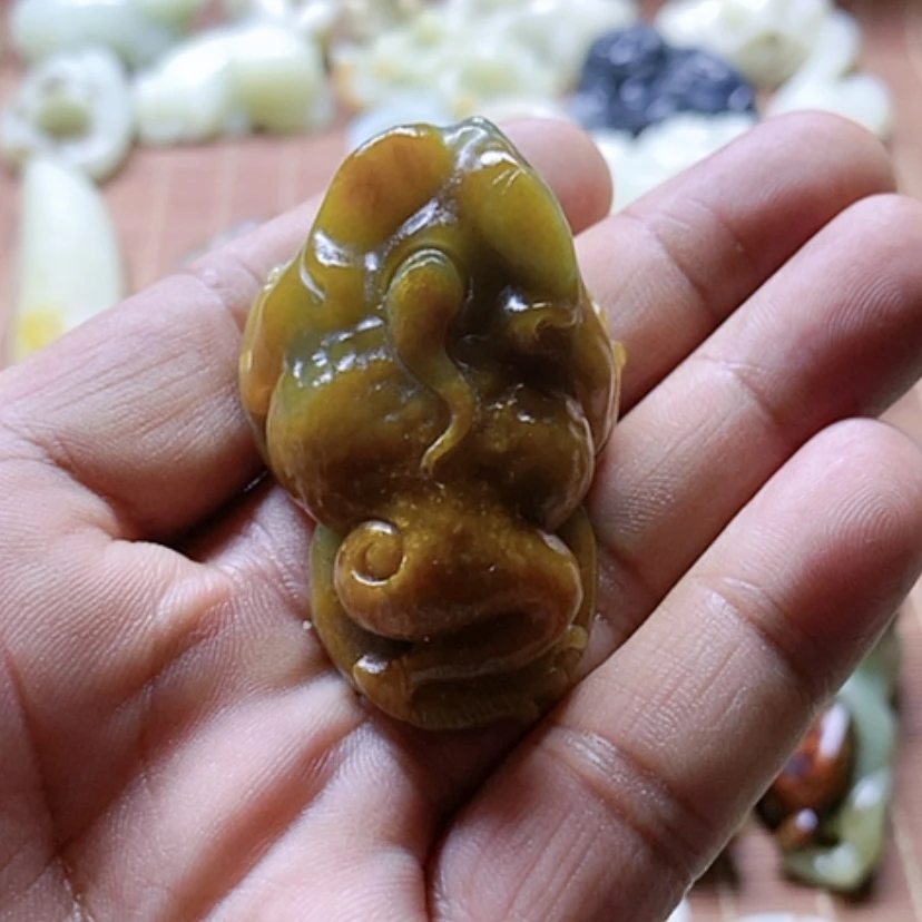 【闪购商品】未镶嵌和田玉挂件光**月