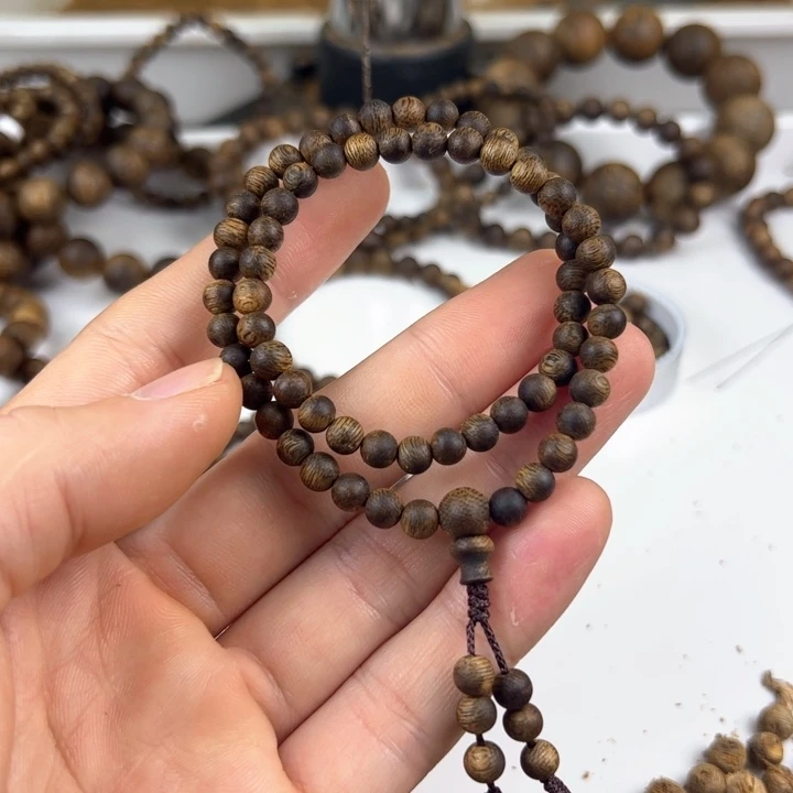 沉香手串圆珠双圈5mm