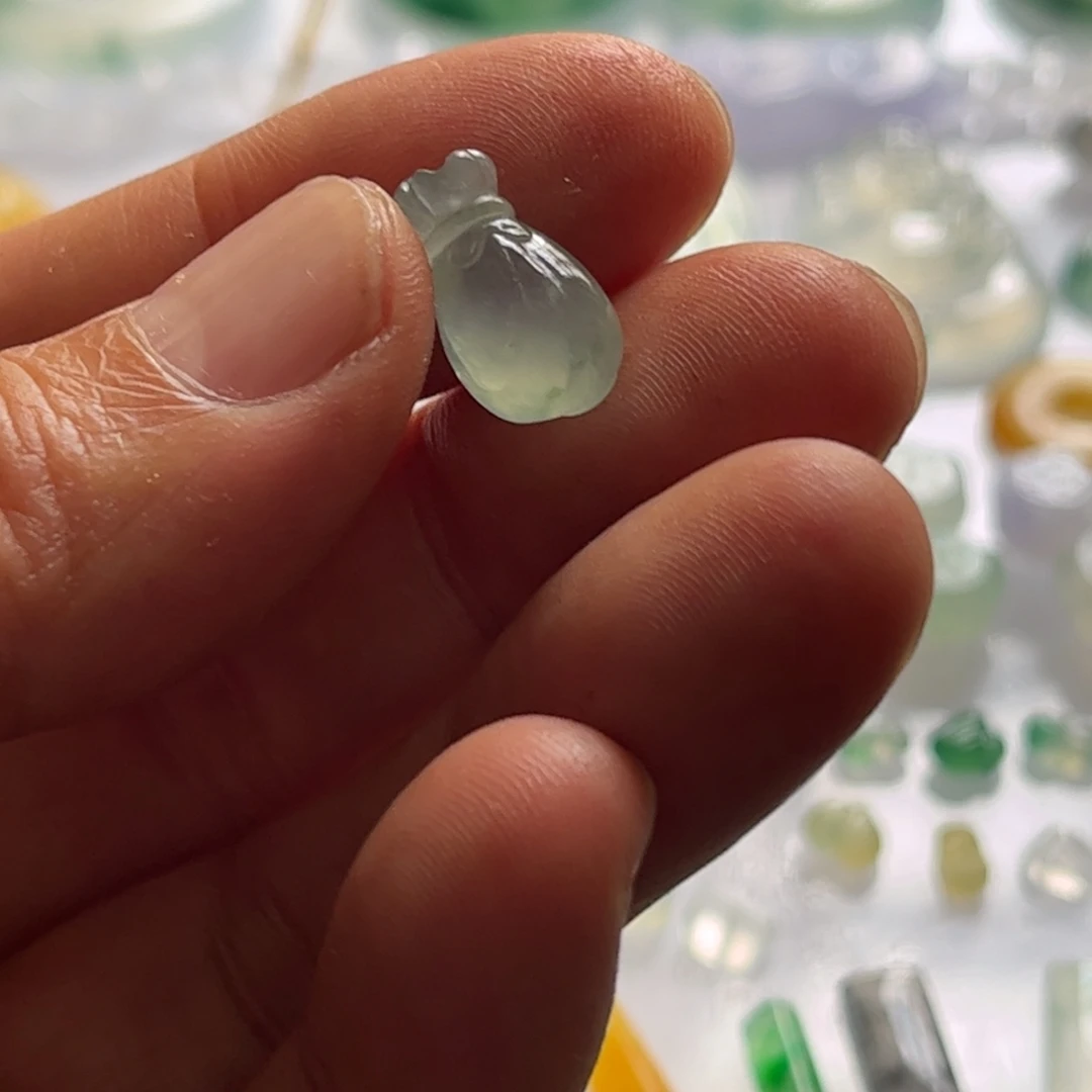 定制翡翠未镶嵌钱袋