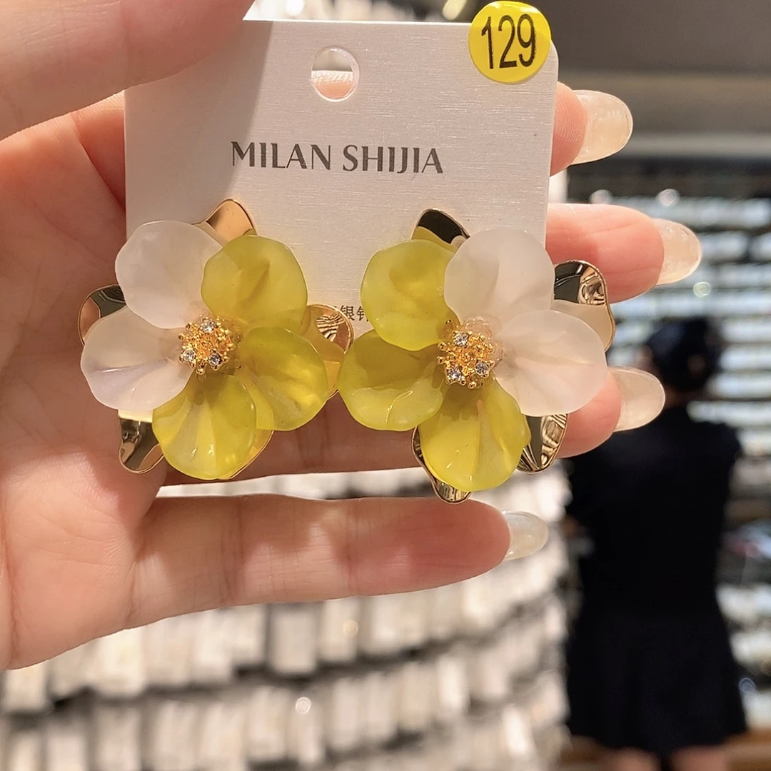 黄绿色花哈哈哈哈哈哈