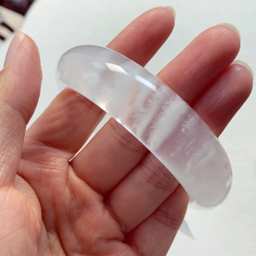 未镶嵌手镯石英质玉58-59特价不退不退