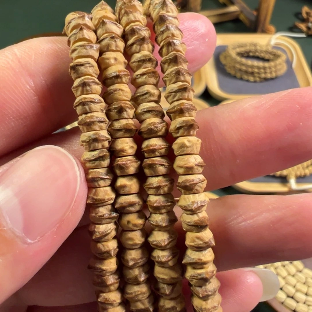 【闪购商品】柏香籽/百香籽吊坠热振薄切横打小鸟9号