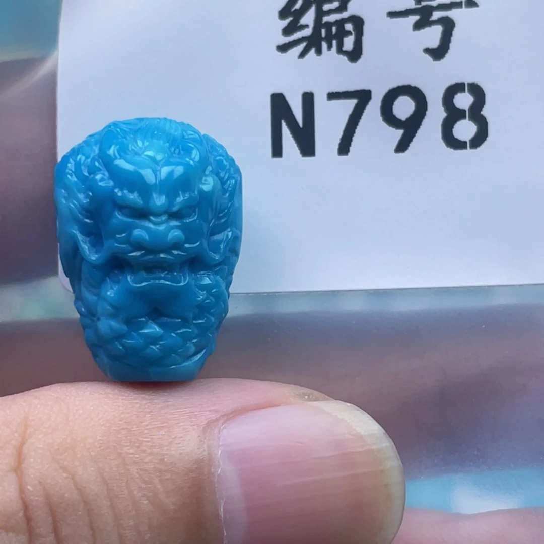 肌***山未镶嵌绿松石天然原矿绿松石雕件