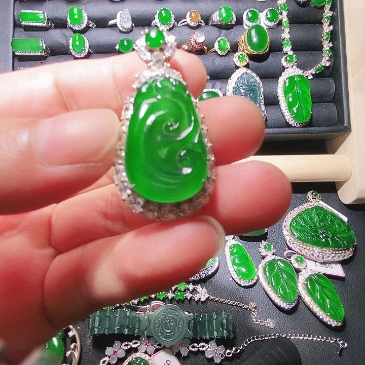 吊坠(不含链)银S925镶嵌翡翠56