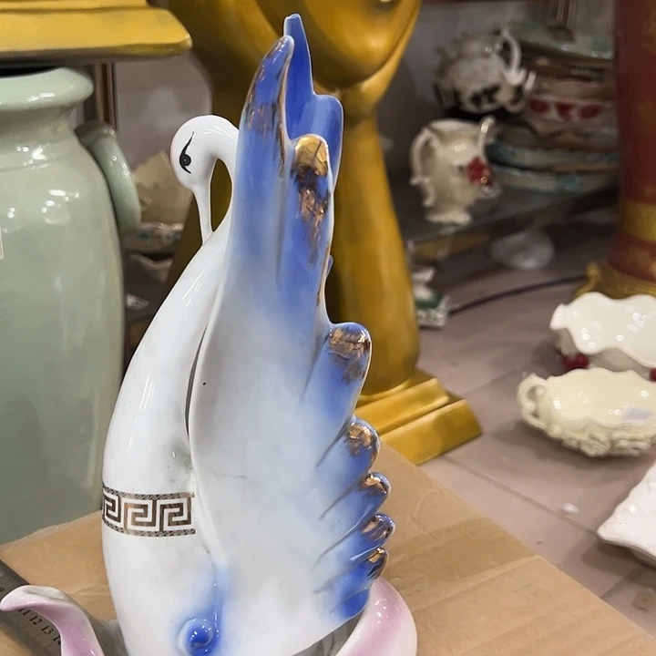 陶瓷瑕。。。。。。。。。。。。。。