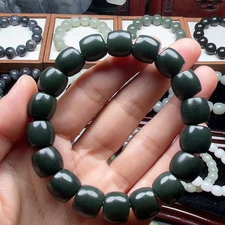 和田玉未镶嵌手串