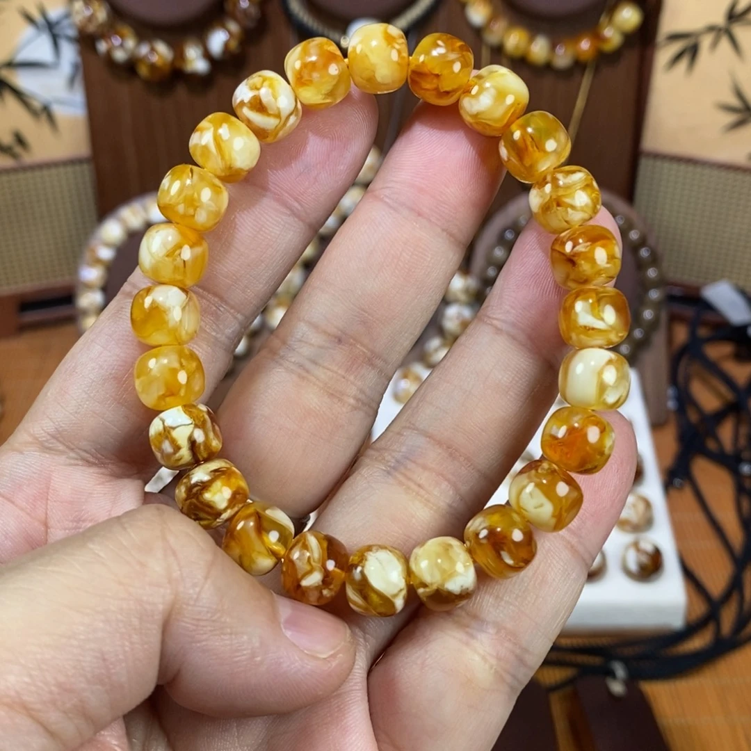 9.5沁色精工老型手串一条