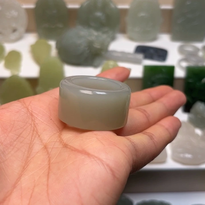 和田玉戒指未镶嵌