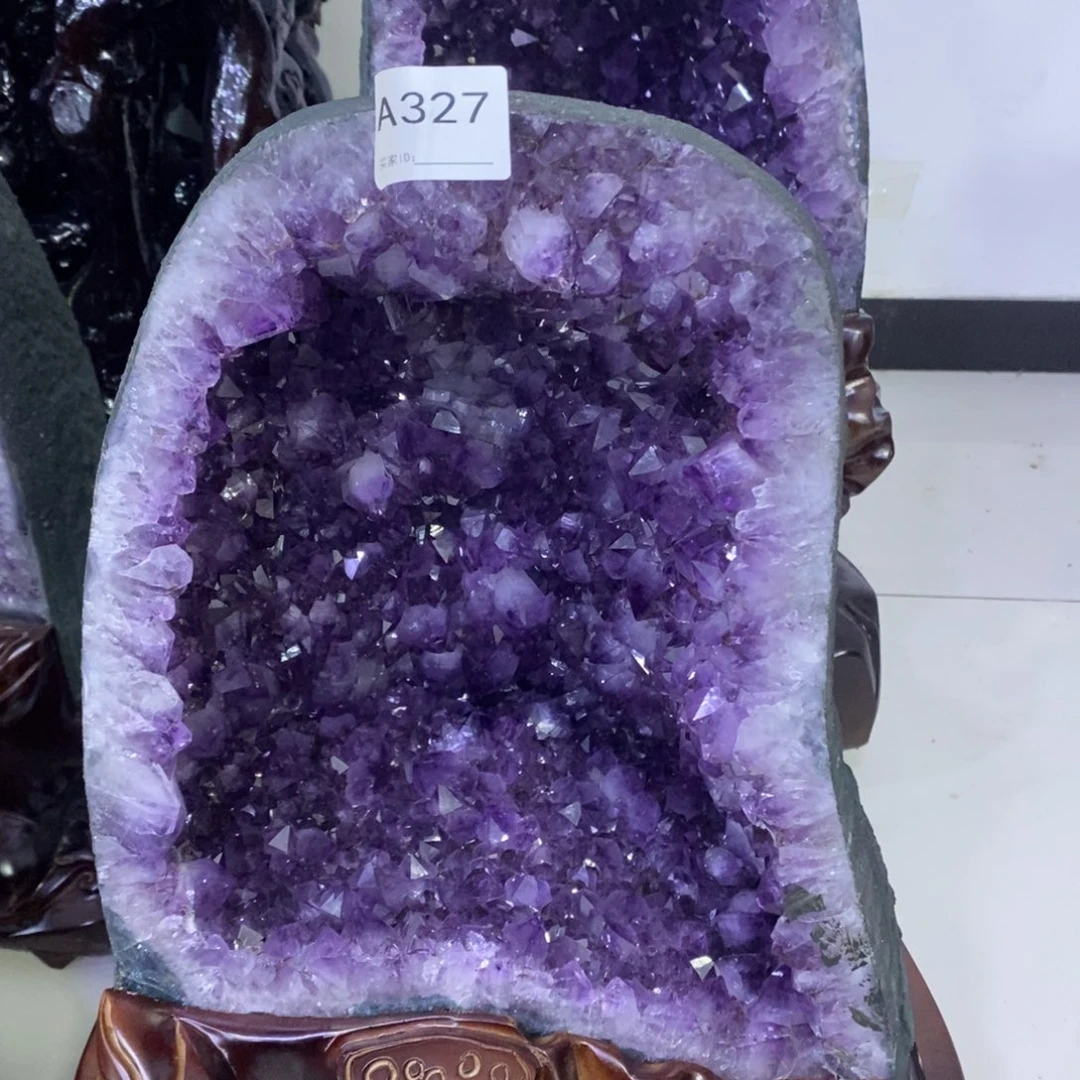 未镶嵌珠宝半成品水晶327晶洞