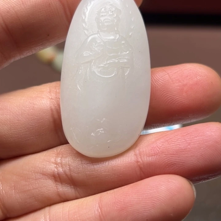 、***和田玉未镶嵌颈饰