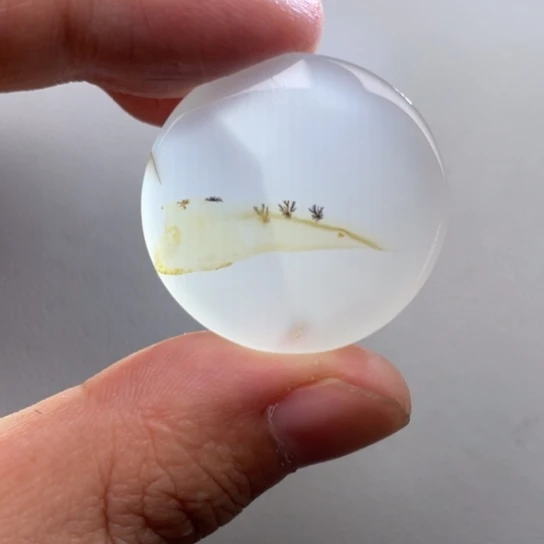 玛瑙/玉髓颈饰未镶嵌笑*哥