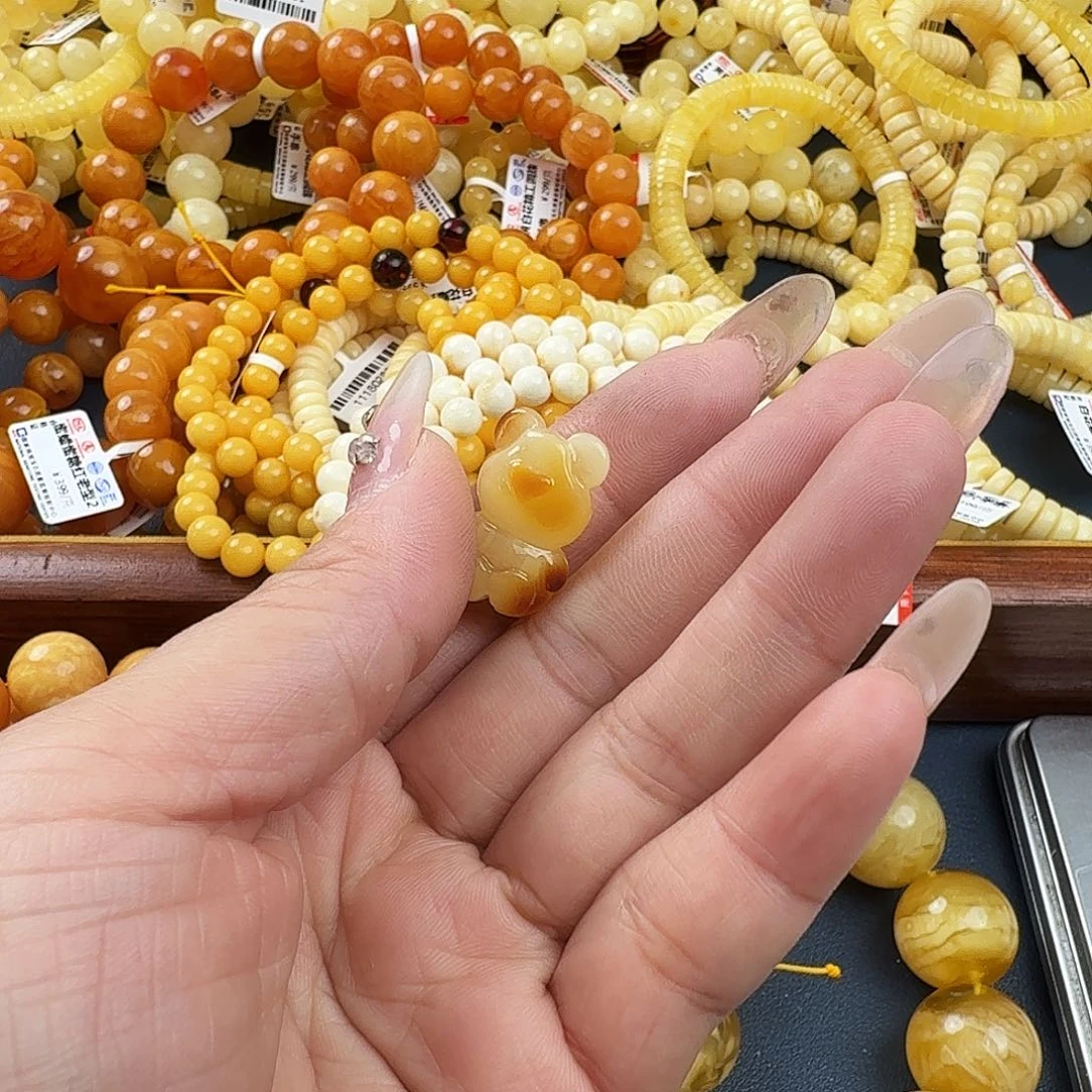 琥珀未镶嵌珠宝奇石