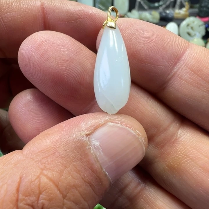 和田玉未镶嵌吊坠(不含链)