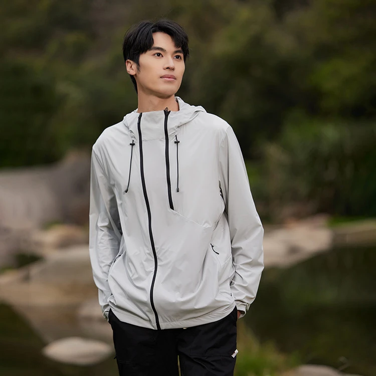 高档男士运动休闲时尚防晒服男装2025年夏季纯色透气