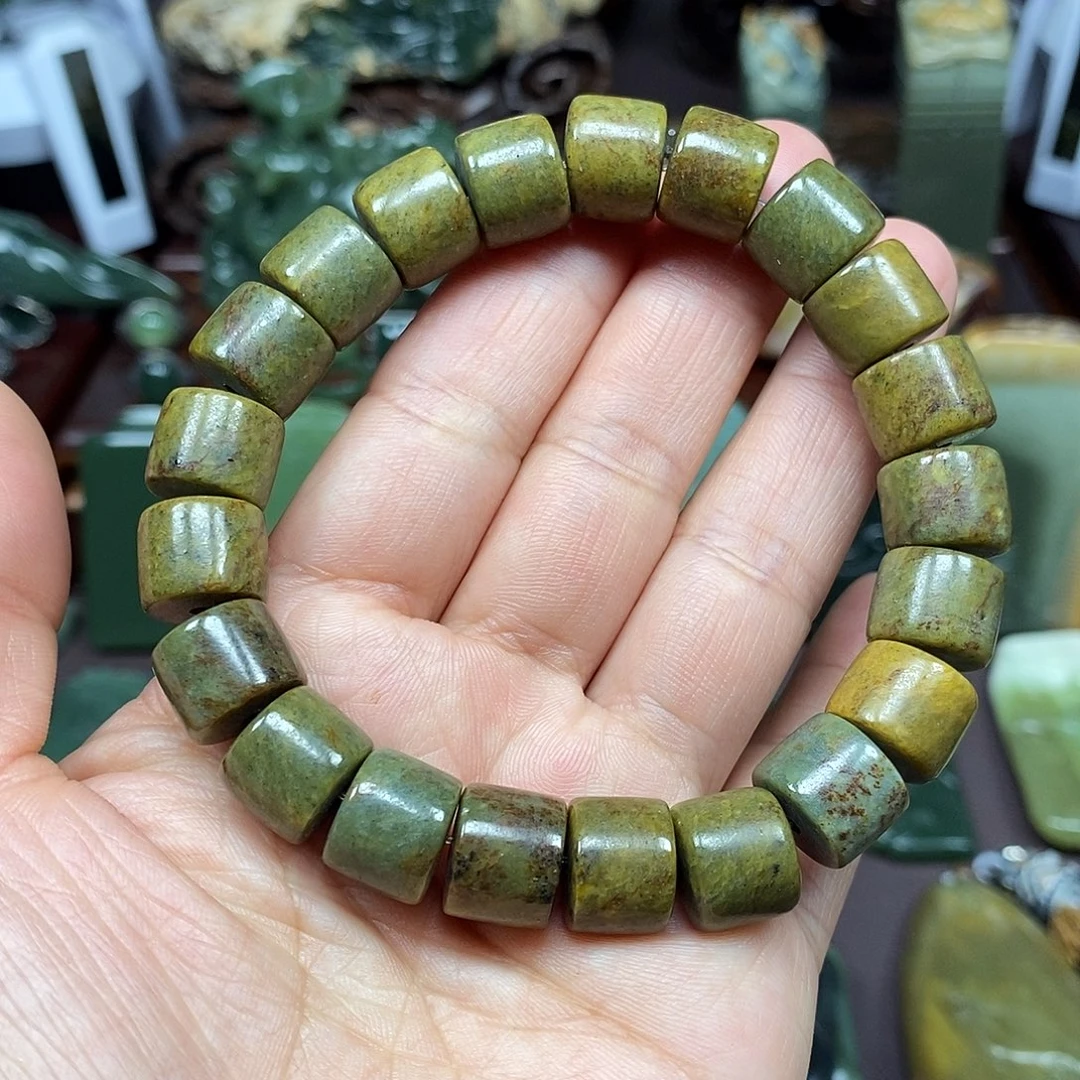 岫岩河磨玉（透闪石质玉）未镶嵌颈饰