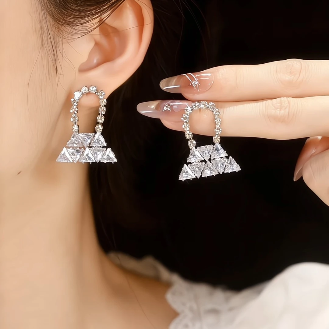 铜合金合成锆石耳饰 新款镶锆小包包耳环 轻奢超闪百搭晚宴会耳针