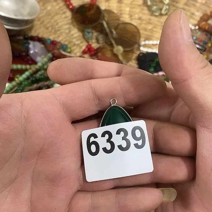梅**?前后两个月的时间里6339