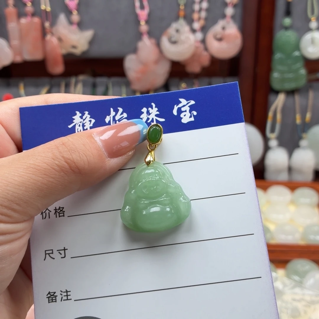 石英质玉未镶嵌颈饰