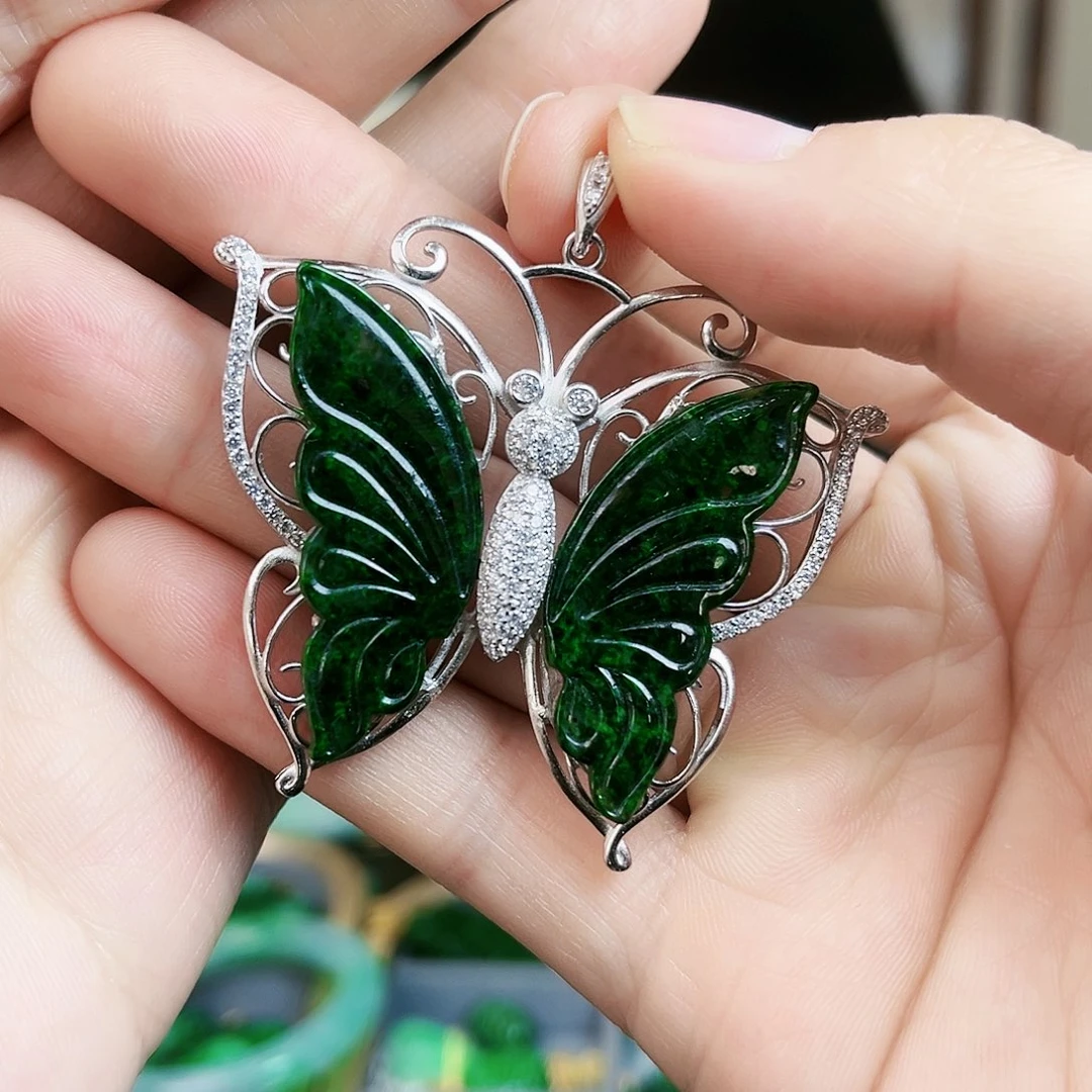 翡翠颈饰银S925镶嵌吊坠