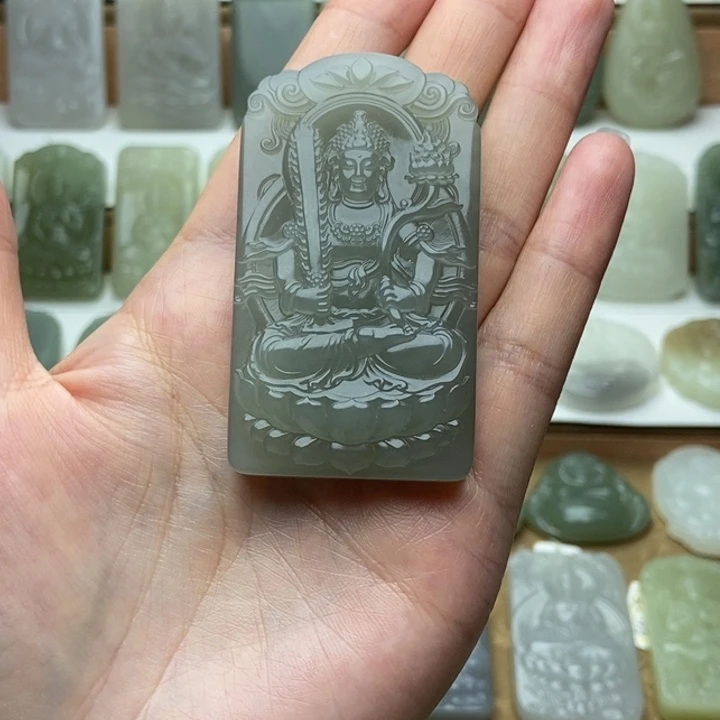 时***4和田玉未镶嵌颈饰